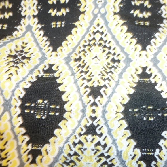 Diana Belle Sleeveless Stretchy Top w/ Round Neck accent Sz XL - Picture 8 of 8